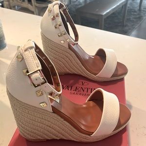 Valentino Wedges ( from DH agate) NEW